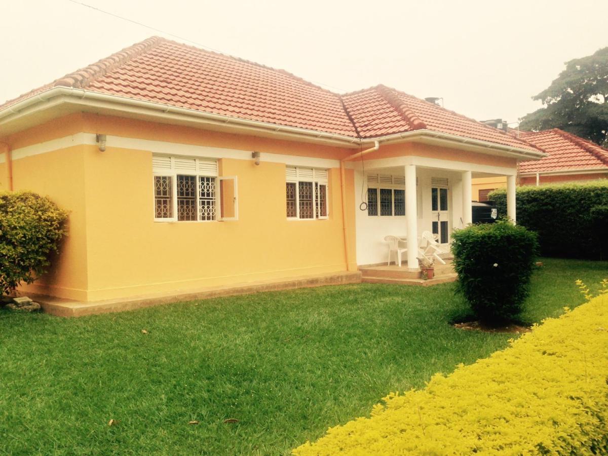 Corinya Serviced Apartments Entebbe Exterior photo