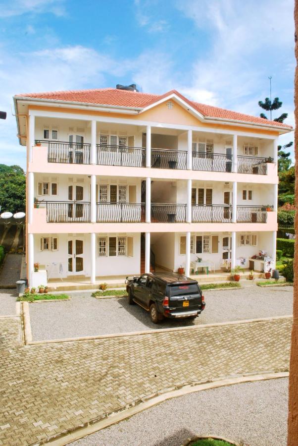 Corinya Serviced Apartments Entebbe Exterior photo