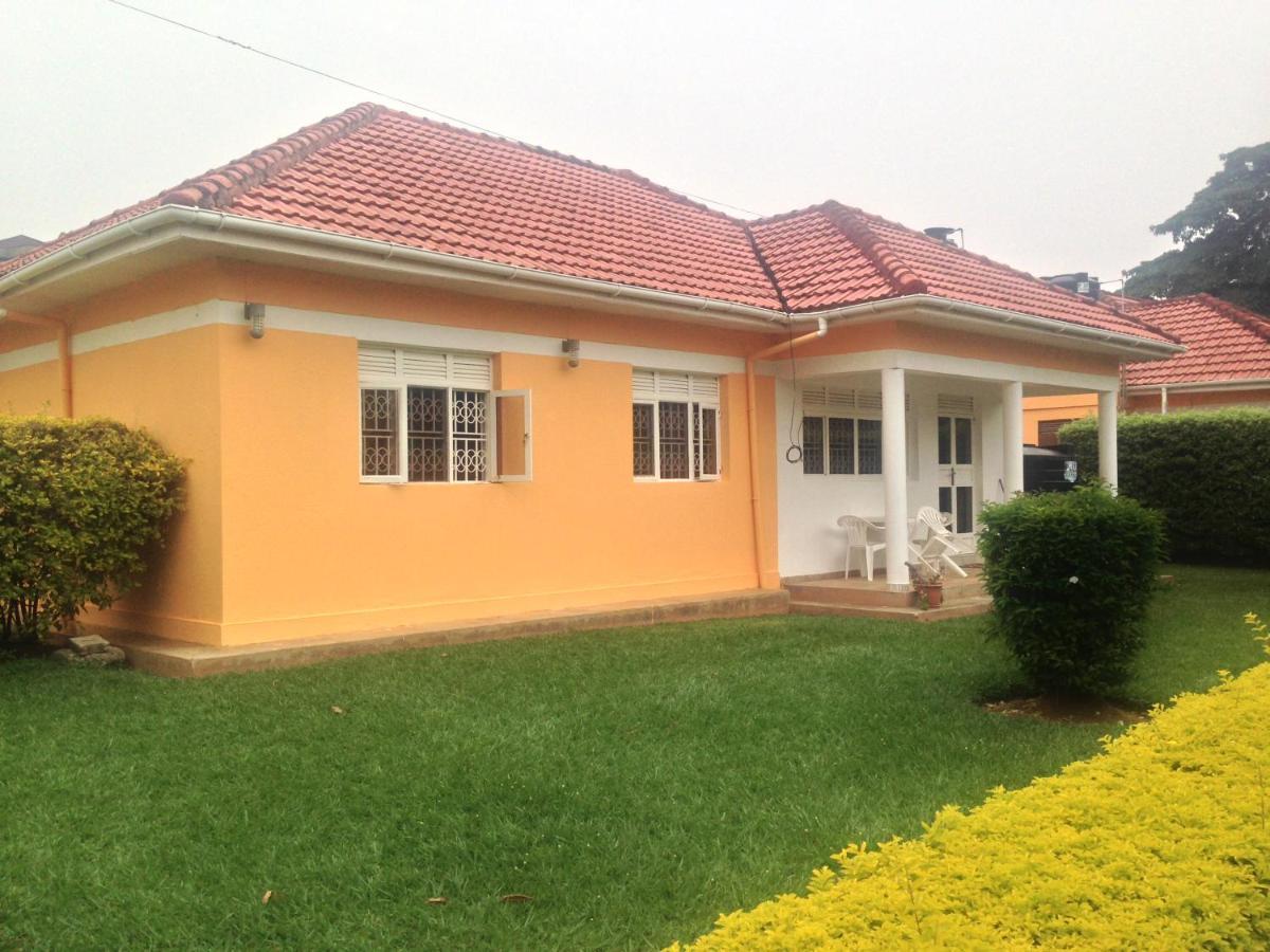 Corinya Serviced Apartments Entebbe Exterior photo