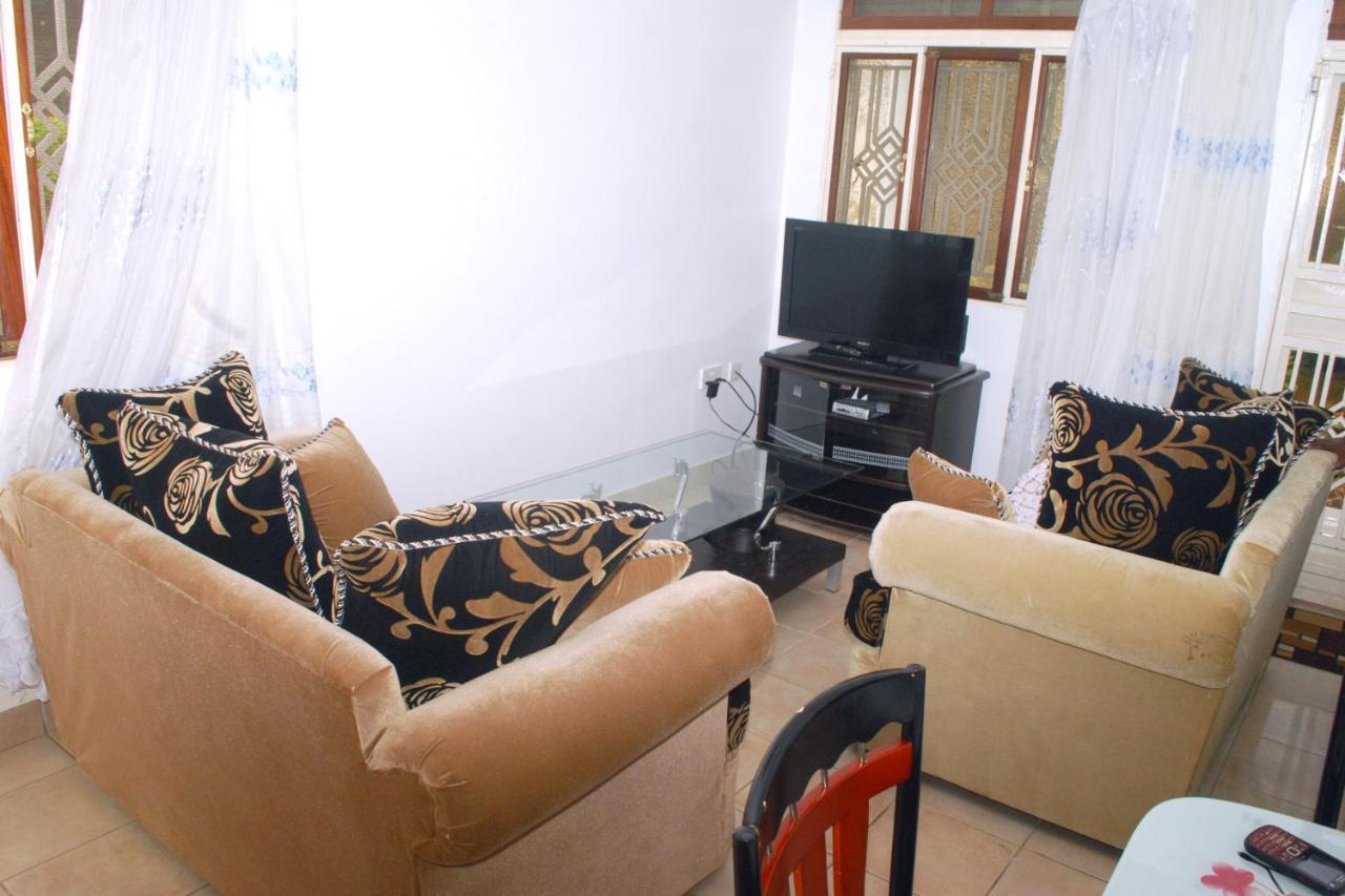 Corinya Serviced Apartments Entebbe Exterior photo